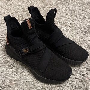 Salena Gomez Puma Colab Black Knit Rose Gold Sneakers